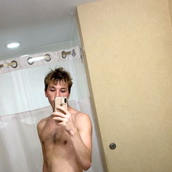 Nolan Engan - Model Profile