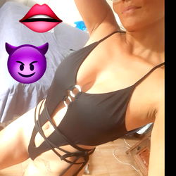 Anahis Basto's OnlyFans Moment