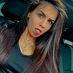 Krystalynn on Onlyfans