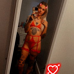 Luna 🦋, Onlyfans Model Photoshoot