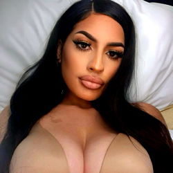 Stunning Onlyfans Model