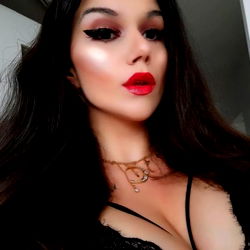 Alura Elenna 💕 ✨ photo