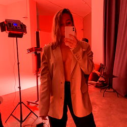 Photoshoot: Model Ada in a Studio