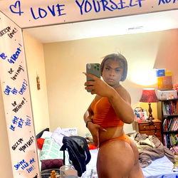 Lady Lo: Maryland-Based OnlyFans Model, 35