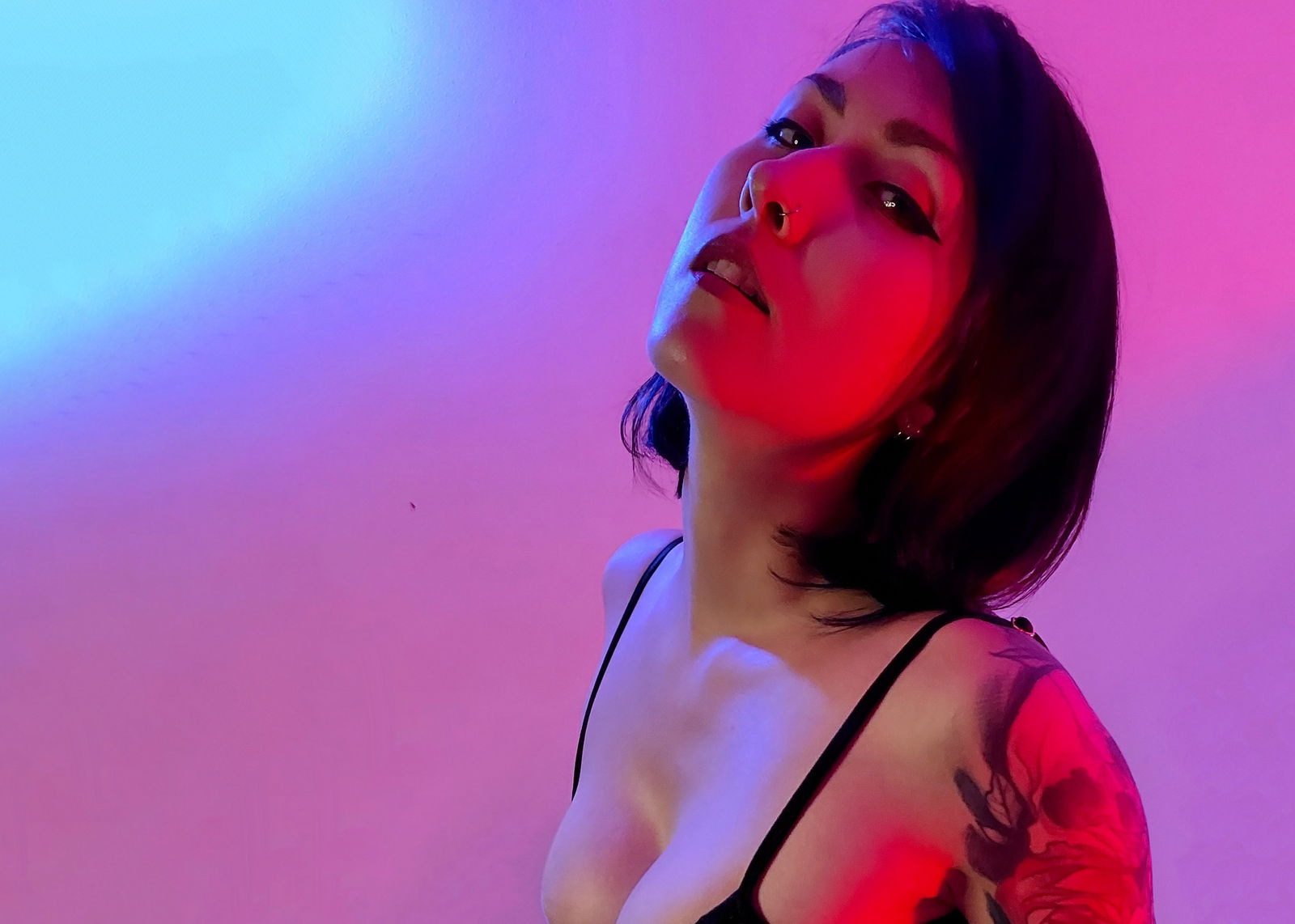 𝗔𝗸𝗶𝗿𝗮 𝗞𝗶𝗰𝗵𝗶𝗶 photo