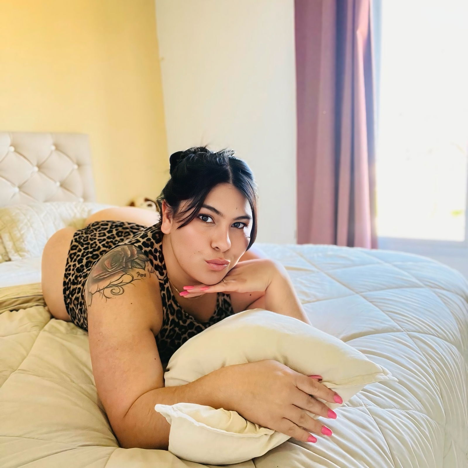 𝐀𝐍𝐆𝐢𝐄🌶️ photo