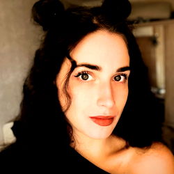 Kitsune Mai: A Model's Journey in OnlyFans