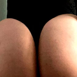 OnlyFans Model Photo Analysis