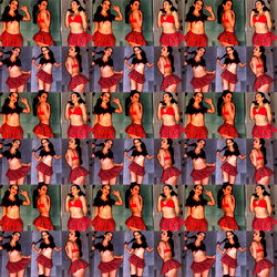 AB ✨ tiny w/ a b00ty photo