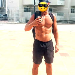 Calistenia macho photo