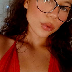 OnlyFans Model Leidy in Red Bikini