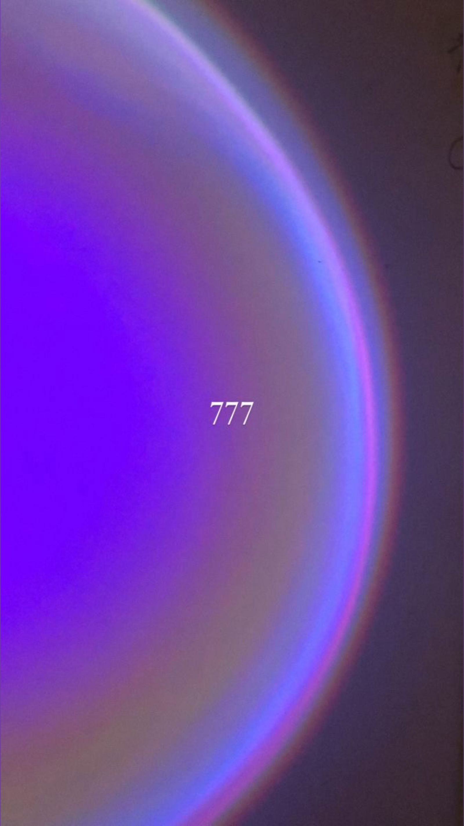 °   𝑪 𝒓 𝒊 𝒔 𝒃 𝒆 𝒍 photo