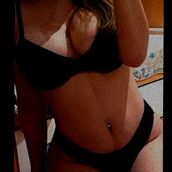 Angela Acha Model Photo