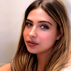 Alejandra - OnlyFans Model