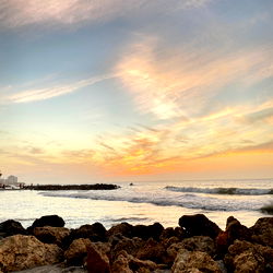 Andrรฉs Gloria photo