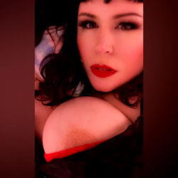 MissSuzieGunn - Washington Model