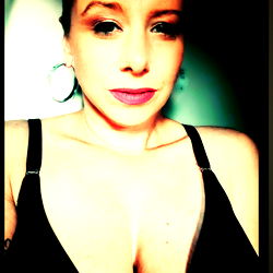 Vibrant, confident model Lola Lux in Canada