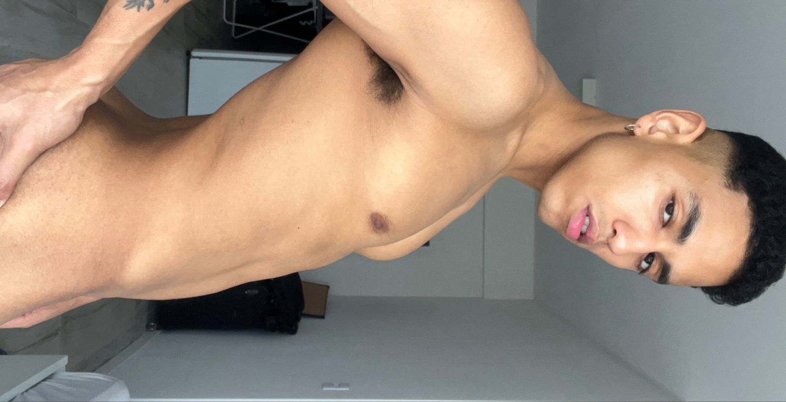 𝙇𝙊𝙉𝙎𝙊 photo