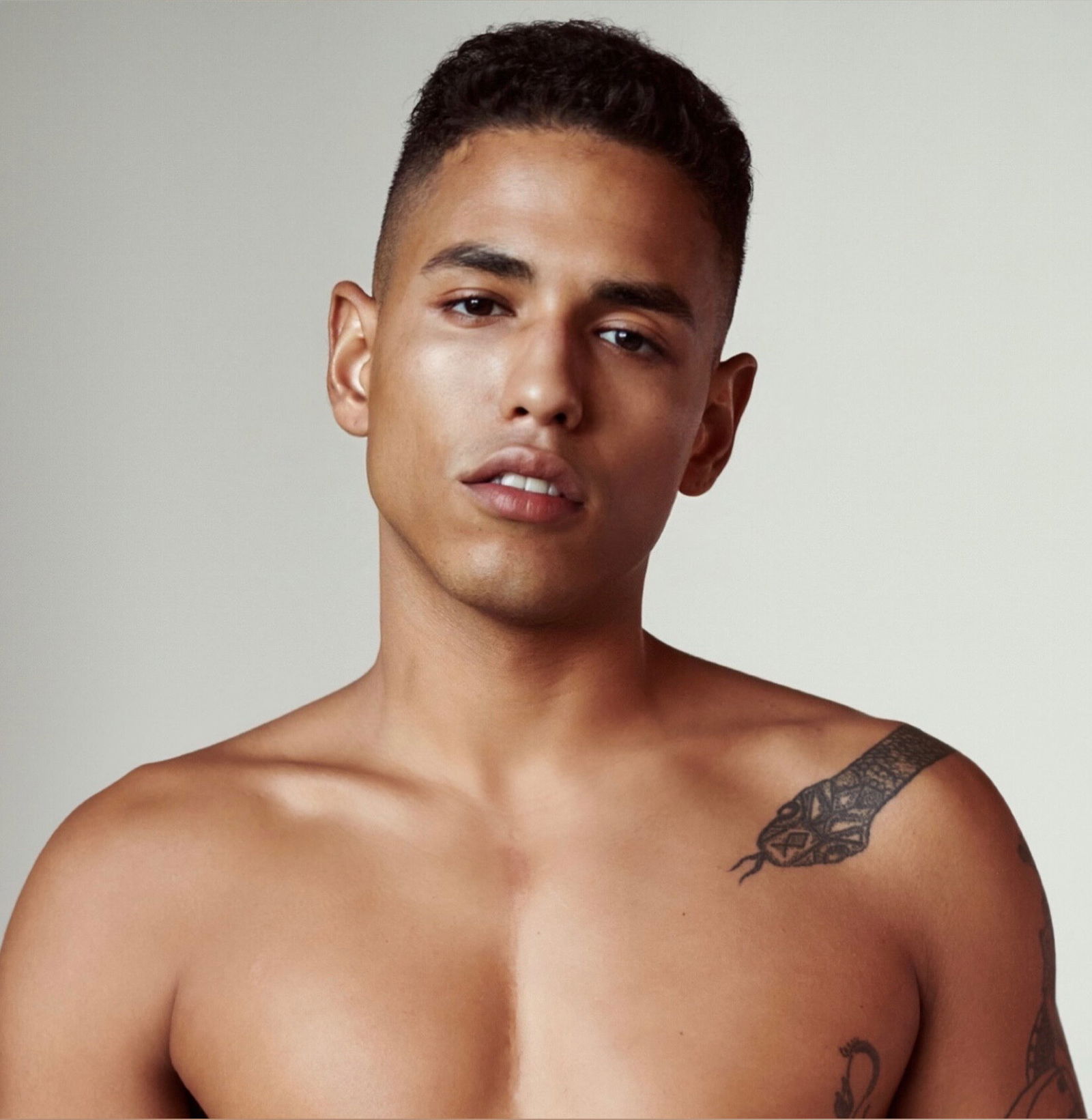 𝙇𝙊𝙉𝙎𝙊 photo