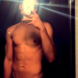 Onlyfans Model Anthony G. from California Showcasing Fitness Routine