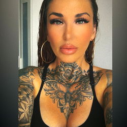 Sophie Evans: A Tattooed Female Model