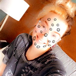 Trendy Teen Fashionista