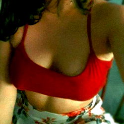 Andrea, a model with striking features