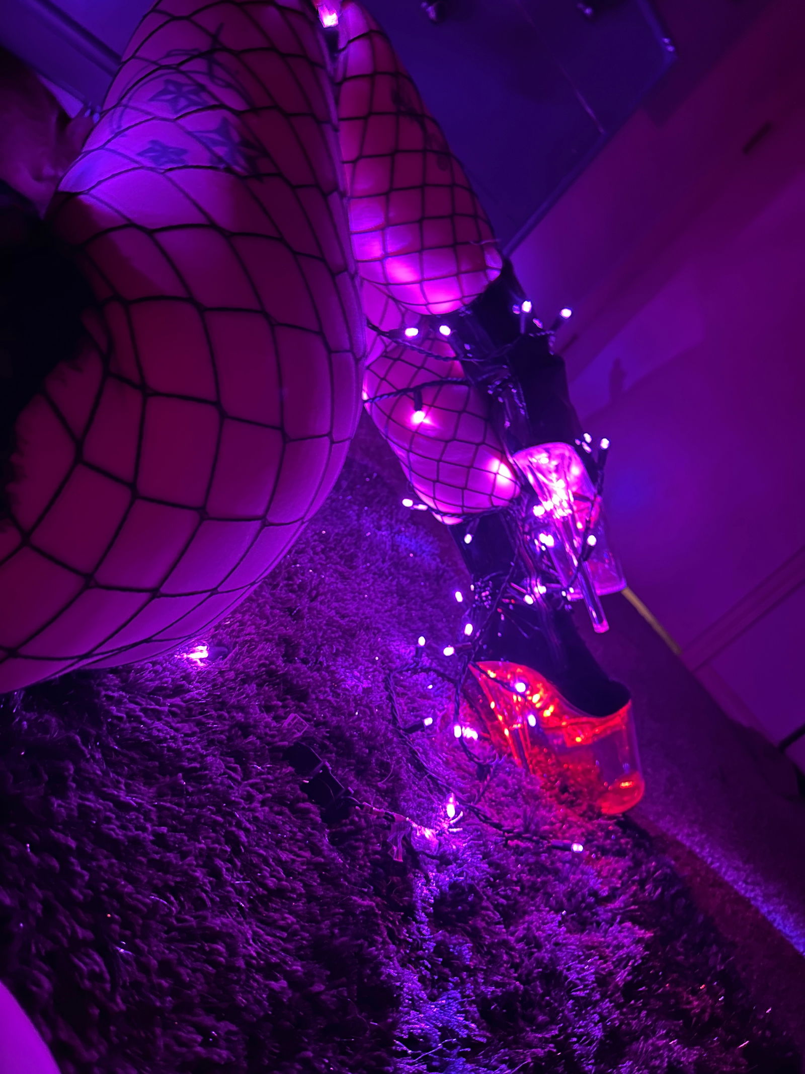 Layla 😈💚✨ photo