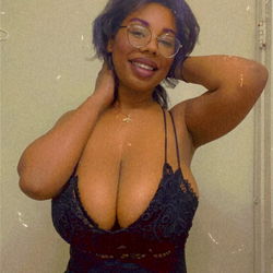 Beautiful BeeXMarie in a Black Swimsuit