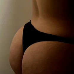 A's OnlyFans Photo Series