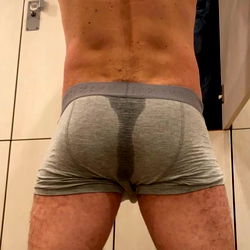 Adult content: Tattooed OnlyFans model in sports bra