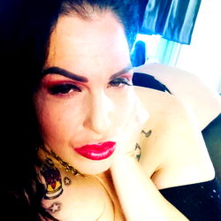 Busty Alliekatnight in a Boston Area, Massachusetts