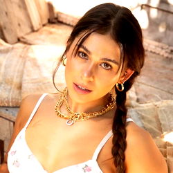 🎀Emily Alexander photo