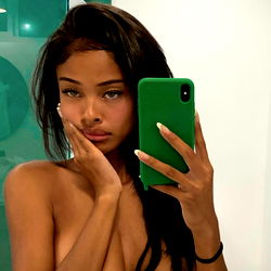 Vinetria on OnlyFans