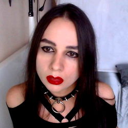 Kiratransfetish photo