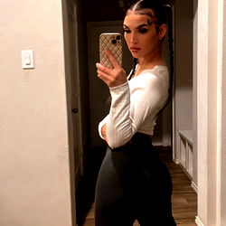 Makeitwetzaddy20 photo