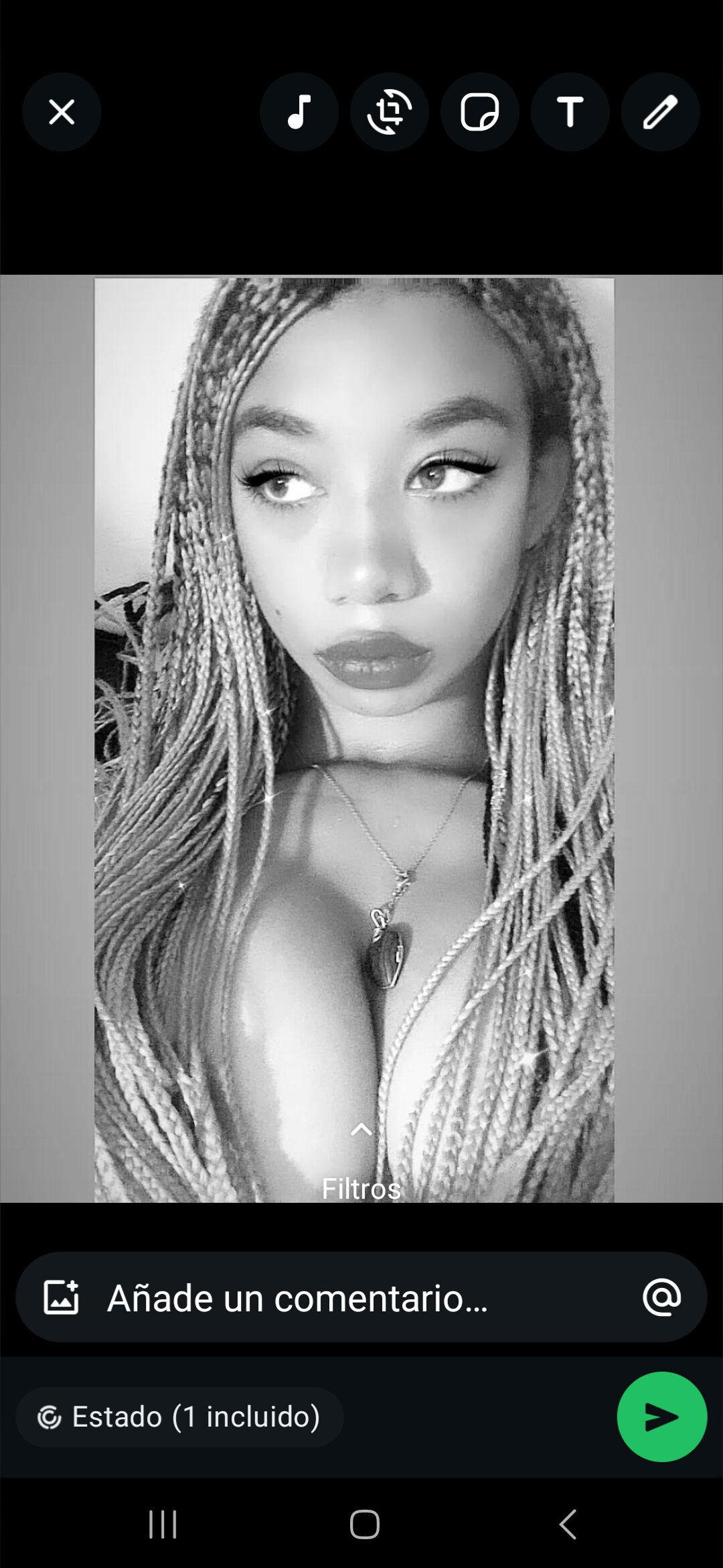 K E I L A 💫 photo