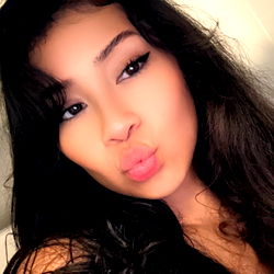 Intimate Onlyfans Photoshoot - BabygirlCara