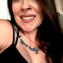 Sinister Illusion, a Kentucky-based OnlyFans Model