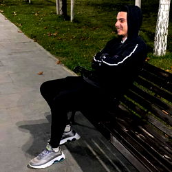 Andrei Hosseini photo