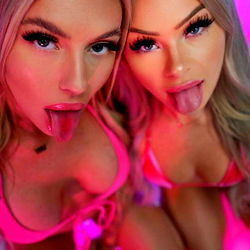 𝗧𝗛𝗘 𝘀𝘁𝗲𝗽 𝘀𝗶𝘀𝘁𝗲𝗿𝘀 👯‍♀️ photo