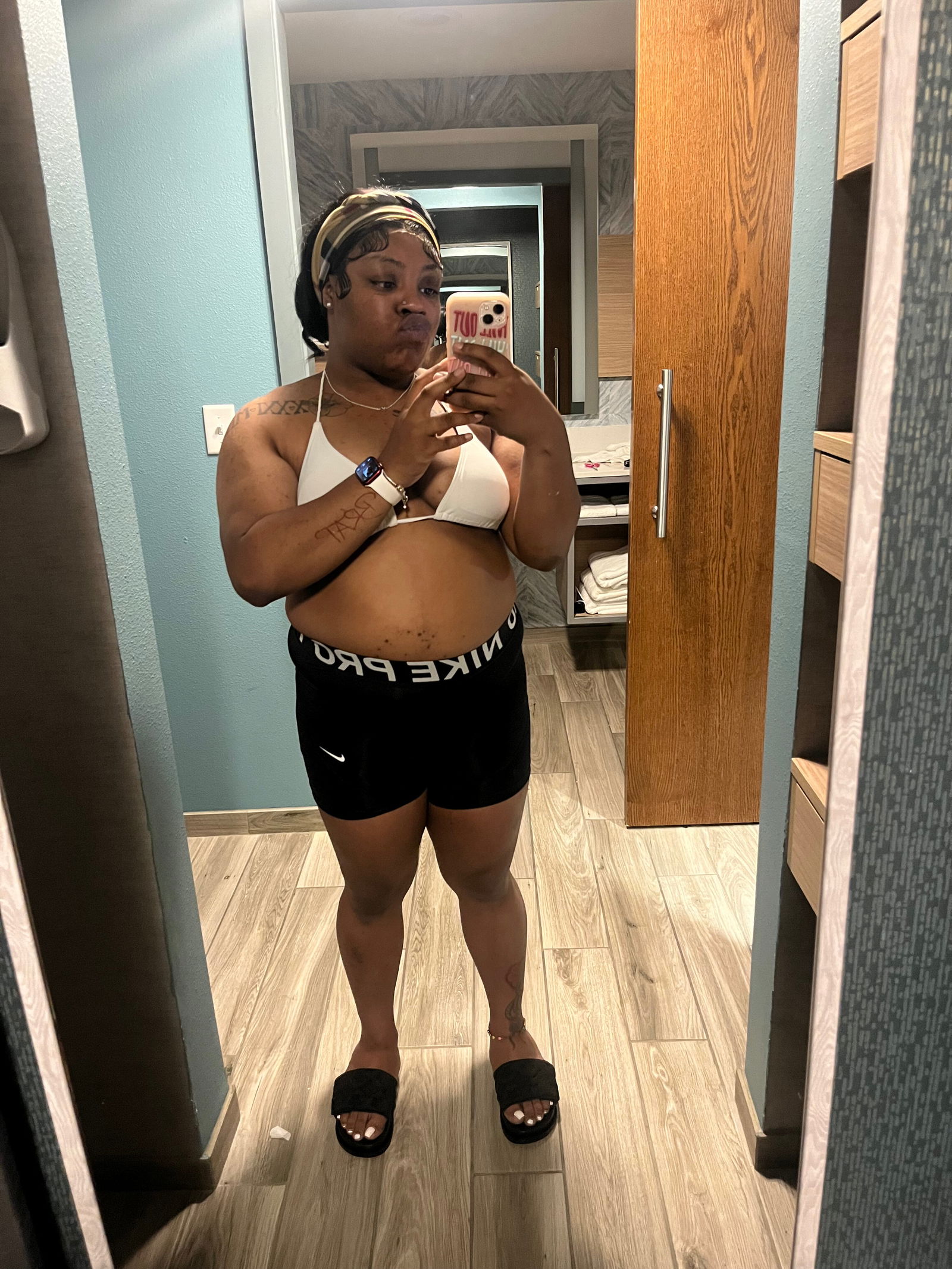 NaaeNaae 👩🏾‍❤️‍💋‍👩🏾 photo