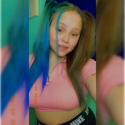 Asuna Ryn, Playful and Bold with Vibrant Hair