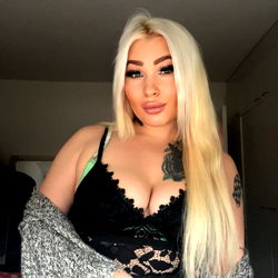 OnlyFans Model Anette❤️‍🔥 Shares Her Life in Finland