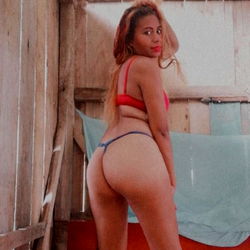 Andrea zambrano photo