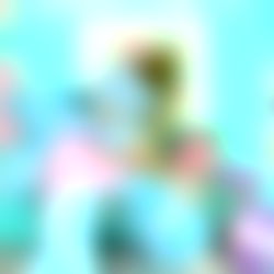 Holly Treats ๐ถ๏ธ๐๐ ๐ญ๐ photo