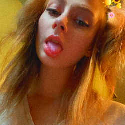 Anna's Playful Floral Crown Shoot