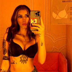 Lia, Salt Lake City Model Strikes a Pose in Her Latest Photoshoot