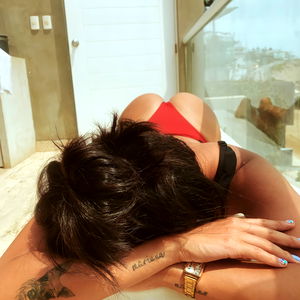 Bebรฉ demonio photo