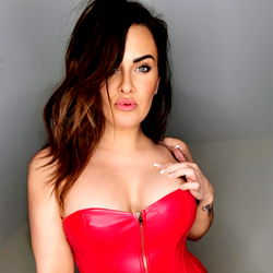 Mistress Mommy Keeley photo